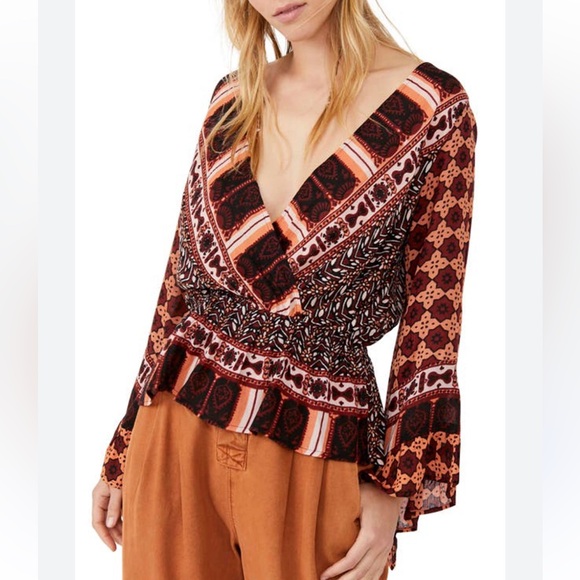 Free People NWT Rosalie Bell Sleeve Faux Wrap Blouse - Picture 2 of 9